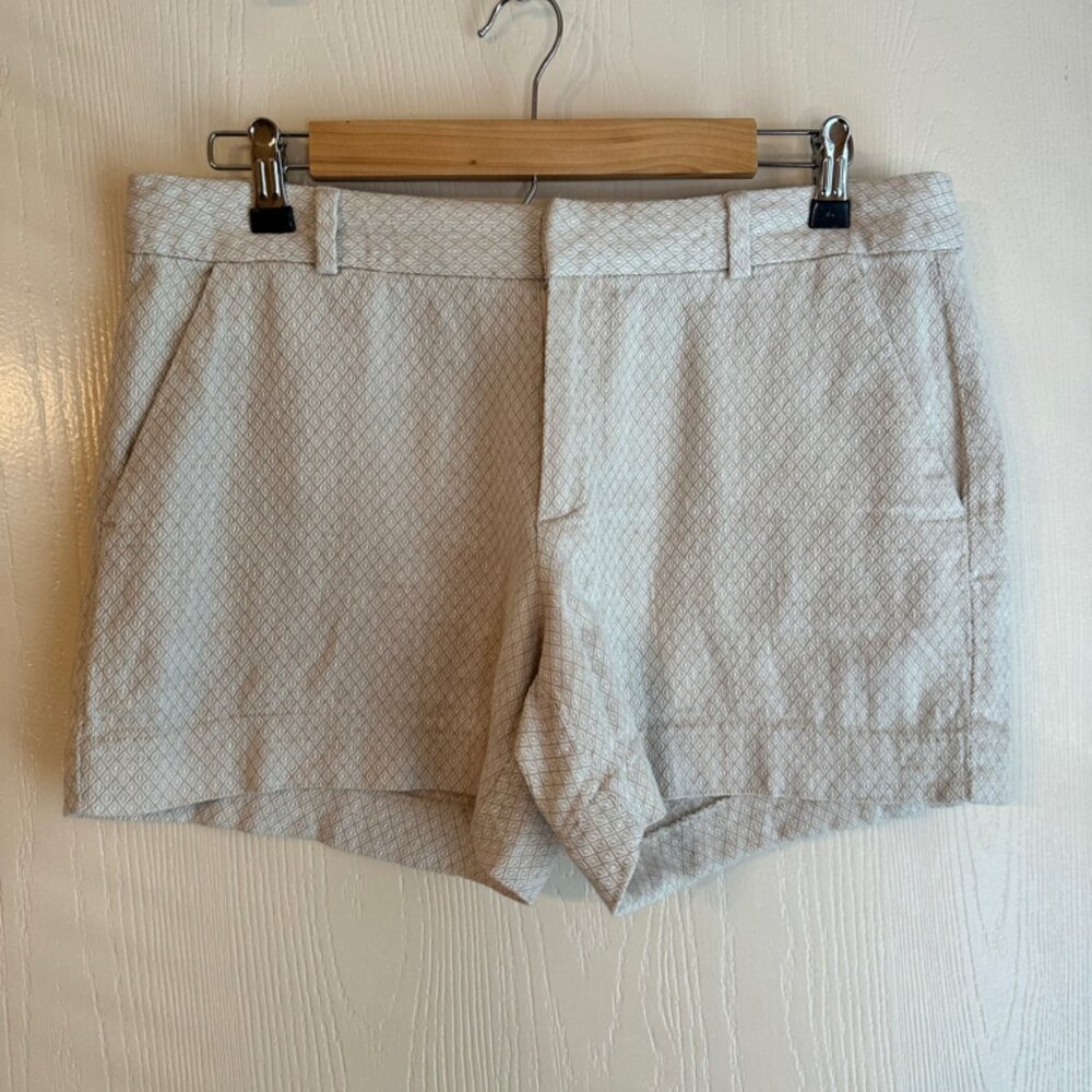 Banana Republic Women's Beige Diamond Shape Bermuda Shorts Size 8P